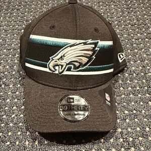 Philadelphia Eagles New Era Dark Cap with Eagle Emblem